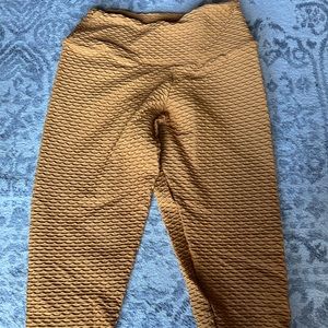Booty by brabants CROCO SKIN CROPPED LEGGINGS CARAMEL